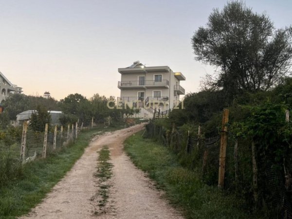 Tirane, jepet me qera Vile 2 Katshe Kati 2, 1.000 m² 1.200 € (Lunder)