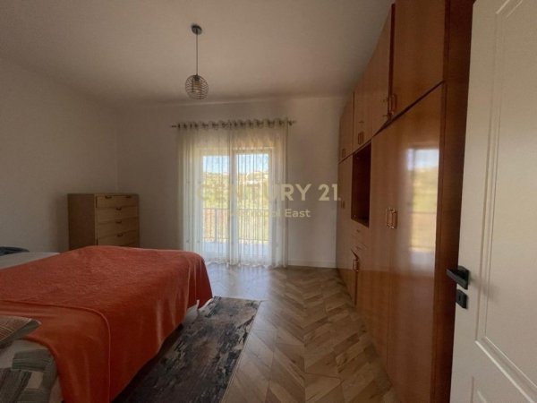Tirane, jepet me qera Vile 2 Katshe Kati 2, 1.000 m² 1.200 € (Lunder)