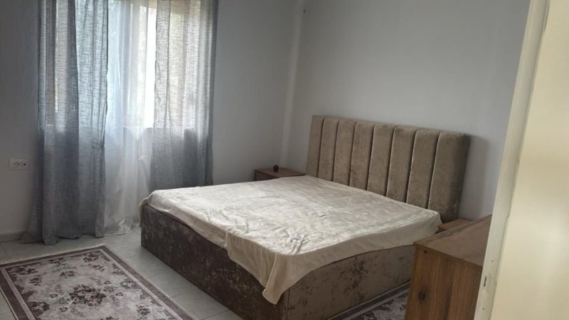 Tirane, jepet me qera apartament 2+1 Kati 2, 105 m² 400 € (YZBERISHT)