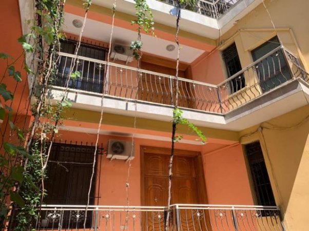 Tirane, jap me qera Vile Kati 0, 700 m² 2.500 Euro (Selvia)