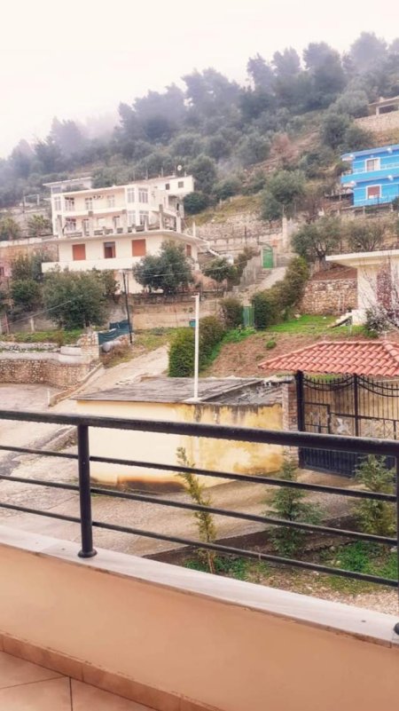 Vlore, apartament 1+1+BLK Kati 2, 70 m² 25 Euro (UJI I Ftohte)