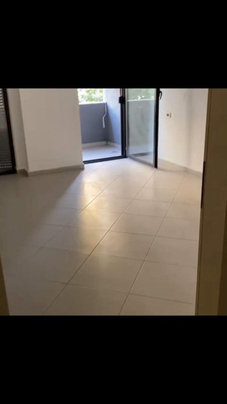 Tirane, jap me qera apartament 1+1+BLK Kati 2, 70 m² 25.000 Leke (Astir te Rotondot)