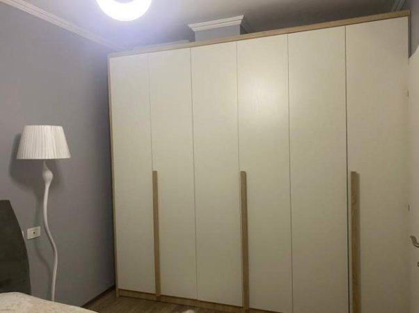 Tirane, jap me qera apartament 1+1+BLK Kati 4, 65 m² 350 Euro (Kompleksi Kontakt)