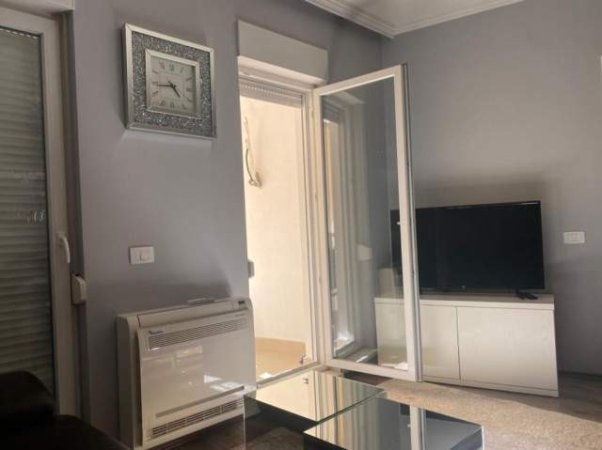 Tirane, jap me qera apartament 1+1+BLK Kati 4, 65 m² 350 Euro (Kompleksi Kontakt)