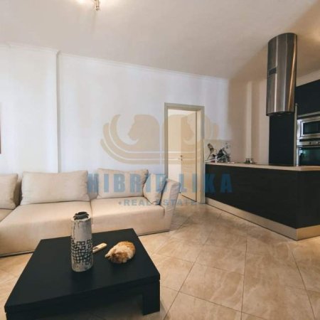 Kavaje, shes apartament Kati 3, 85 m² 94.000 Euro (Mali i Robit)