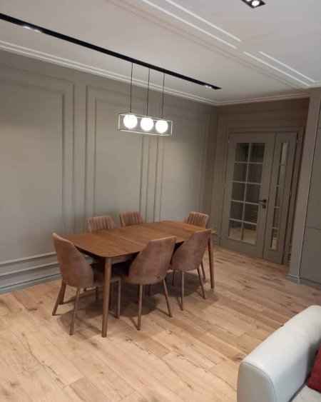 Tirane, Apartament 2+1+2 me qira Rruga Kavajes