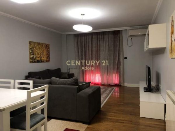Tirane, jepet me qera apartament 2+1+A+BLK Kati 5, 103 m² 700 Euro (Marko Bocari)