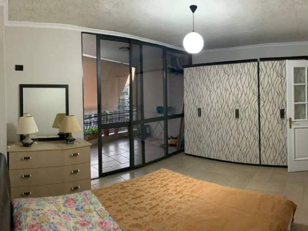 Apartament 1+1 me qira ne Qender te Selvia