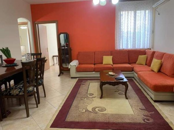 Tirane, jap me qera apartament 2+1 Ministria e Drejtesise