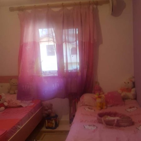 Tirane, shes apartament 2+1+A+BLK Kati 5,sip 75,me hipoteke, 55000 Euro (Rruga Dibres. Siper shkolles bashkuar)