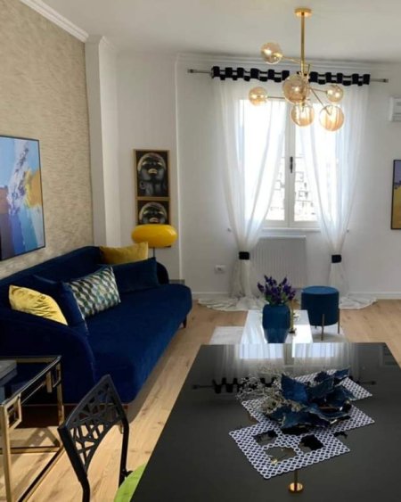 Tirane, jap me qera apartament 2+1 Rruga e Kosovareve