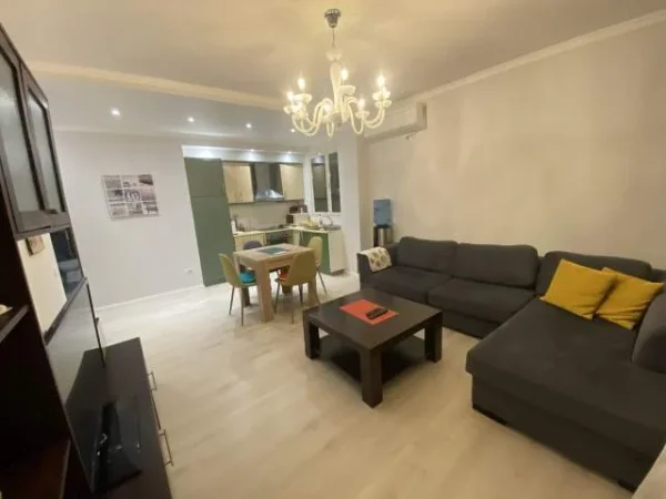 Durres, shes apartament 2+1+A+BLK Kati 1 (Me lulishte ) 100m²