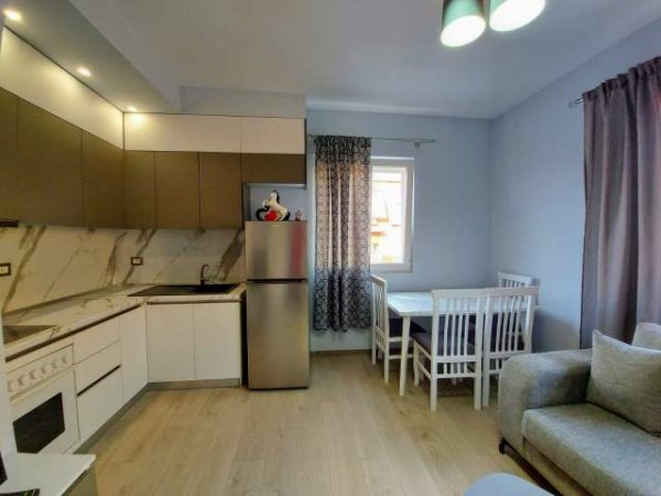 Tirane, jap me qera apartament 2+1+BLK Kati 3, 80 m² 350 Euro (Ali Dem)