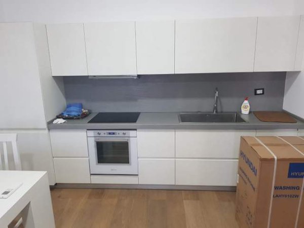 Tirane, jap me qera apartament 1+1+BLK Kati 5, 70 m² 330 Euro (Kavajes)