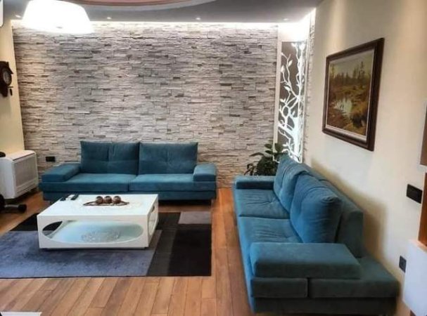 Tirane, jap me qera apartament 2+1 Kati 5, 133 m² 800 Euro (Liqeni i thate)