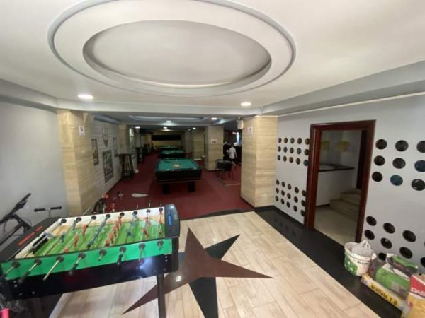 Tirane, Jepet me Qera ambjent biznesi Kati 0, 251m²  (Brryli (marteniteti i ri))