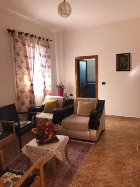 Tirane, shes Vile 3+1+A+BLK Kati 1, 90 m² 210000 Euro (Institut)