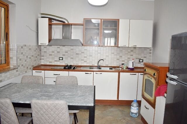 Jept me qira apartament 2+1 e mobiluar ne Don Bosko