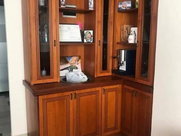 Tirane, jap me qera zyre Kati 2, 320 Euro