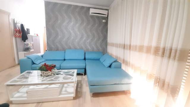 Shqiperi, jap me qera apartament 2+1 Kati 2, ne Rrugen Jordan Misja