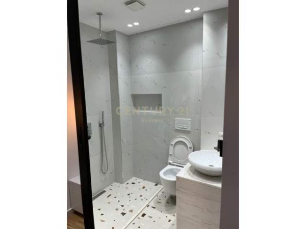 Tirane, shitet apartament 1+1+A Kati 4, 74 m² 175.000 Euro (Shallvaret,Rr Ibrahim Rugova)