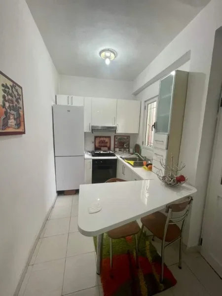 SHITET SHTEPI 1 KATESHE  93 m² 145.000 Euro (Rruga Bardhyl)