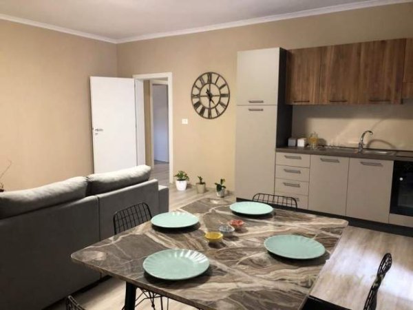 Tirane, jepet me qera apartament 1+1+BLK Kati 6, 70 m² 450 Euro (Vasil Shanto)