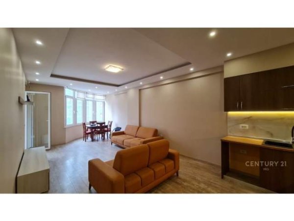 Tirane, shitet apartament 2+1 Kati 2, 111 m² 125.000 Euro (Astir)