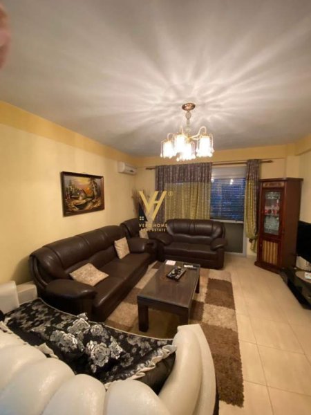Tirane, shitet apartament 2+1+BLK Kati 3, 115 m² 87.000 Euro (Instituti Bujqesor)