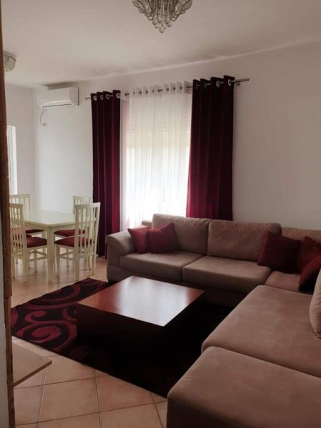 Tirane, jepet me qera apartament 1+1 Kati 2, 65 m² 300 Euro (Misto Mame)