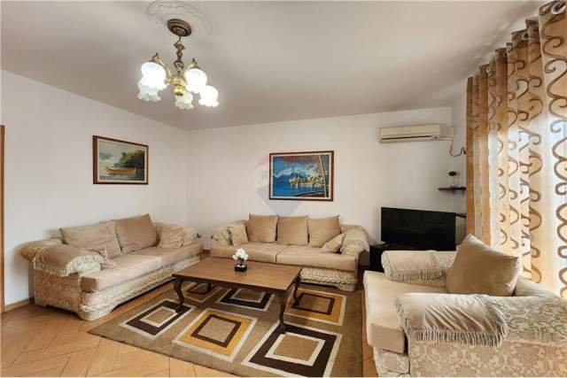 Tirane, jepet me qera apartament 2+1+BLK Kati 6, 105 m² 530 Euro (Selvia)