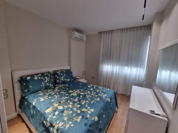 Tirane, jepet me qera apartament 1+1+BLK Kati 5, 65 m² 600 Euro (Ambasada Amerikane)