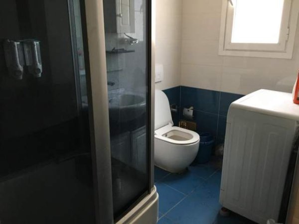 Tirane, jepet me qera apartament 2+1 Kati 5, 80 m² 50.000 Leke (Petro Nini Luarasi)