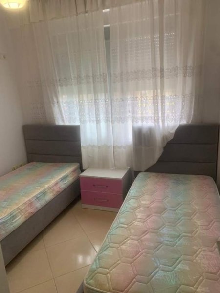 Tirane, jepet me qera apartament 2+1+BLK Kati 4, 100 m² 50.000 Leke (Rrethrrotullimi i Selites)