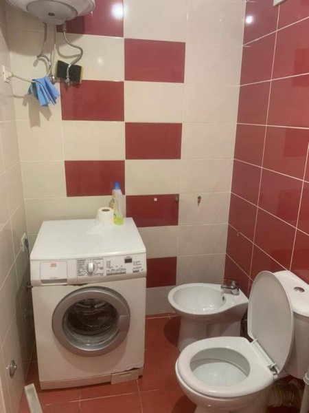 Tirane, jepet me qera apartament 2+1+BLK Kati 2, 102 m² 45.000 Leke (Rruga E Zallit)