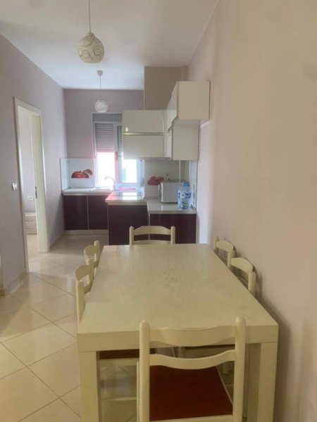 Tirane, jepet me qera apartament 2+1+BLK Kati 2, 102 m² 45.000 Leke (Rruga E Zallit)