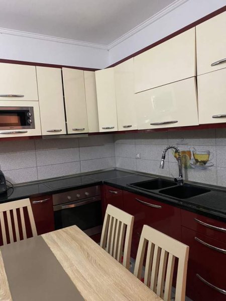 Tirane, jepet me qera Vile 2+1+BLK Kati 2, 85 m² 450 Euro (Don Bosko)