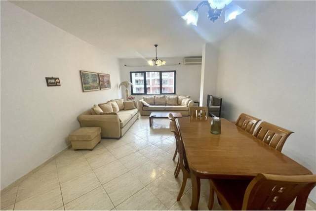 Tirane, jepet me qera apartament 1+1 Kati 7, 75 m² 420 Euro (Bulevardi zogu i pare)