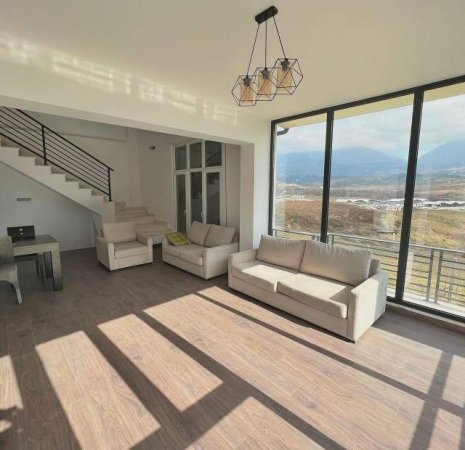 Tirane, jepet me qera Vile 3 Katshe Kati 1, 278 m² 2.000 Euro (Lunder)