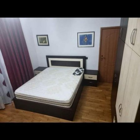 Tirane, jepet me qera apartament 1+1 Kati 5, 85 m² 50.000 Leke (Jordan Misja)