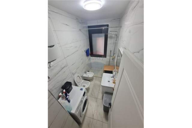 Tirane, jepet me qera apartament 1+1+BLK Kati 2, 110 m² 350 Euro (Spitali Amerikan 3)