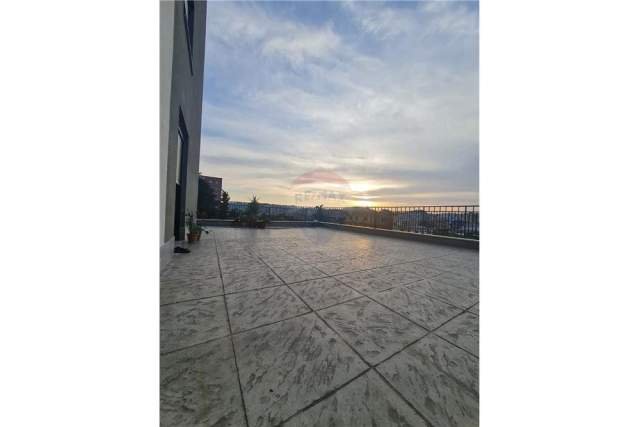 Tirane, jepet me qera apartament 1+1+BLK Kati 2, 110 m² 350 Euro (Spitali Amerikan 3)