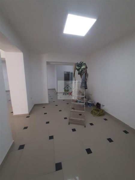 Durres, shitet dyqan Kati 0, 121 m² 121.000 Euro