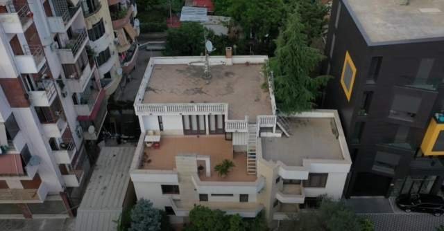 Tirane, jap me qera Vile 930 m² 2.700 Euro (21 Dhjetori)