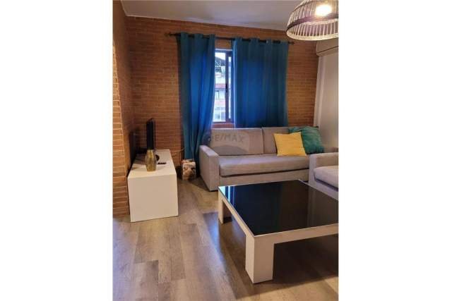 Tirane, shitet apartament 1+1+BLK Kati 4, 63 m² 76.000  (Prane Hotel Mondial)