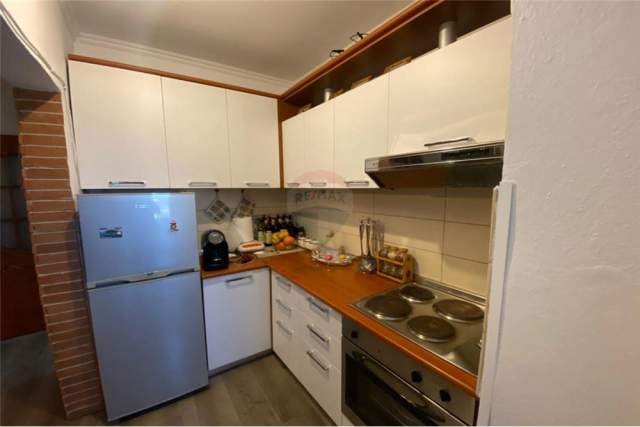 Tirane, shitet apartament 1+1+BLK Kati 4, 63 m² 76.000  (Prane Hotel Mondial)