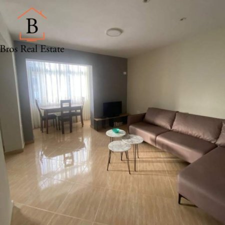Tirane, jepet me qera apartament 1+1+BLK Kati 3, 55 m² 400 Euro (Prane Brrylit, Blv.Zhan D’Ark)