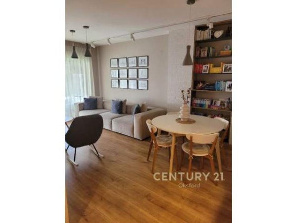 Tirane, jepet me qera apartament 2+1+BLK Kati 5, 82 m² 700 Euro (rruga artan lenja)