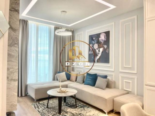 Vlore, jepet me qera apartament 2+1+A+BLK Kati 1, 100 m² 270 Euro (DHERMI)