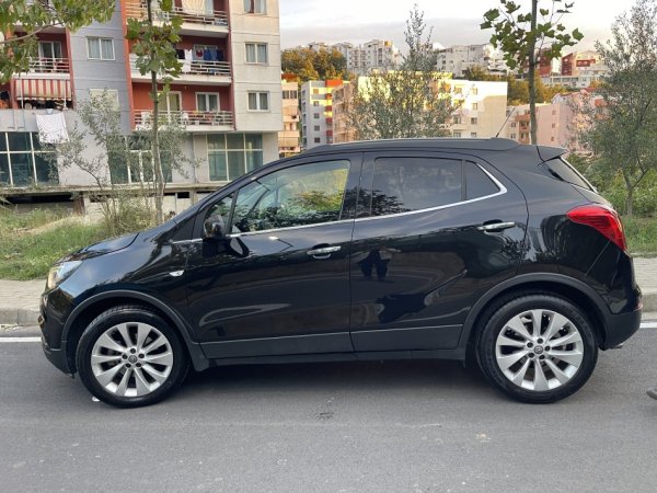 Tirane, shes SUV Opel Mokka X 1.6 Naftë – Automatik | SUV i vitit 2019 Nafte, e zeze automatik Kondicioner 150 km 13.700 €